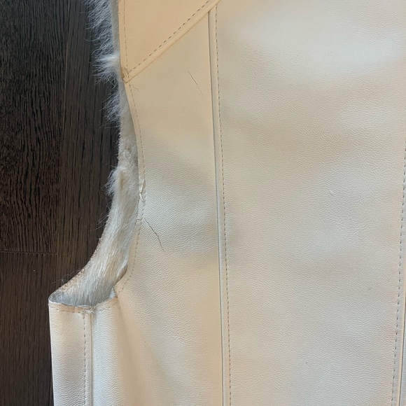 Reversible faux leather and fur vest - Picture 5 of 8